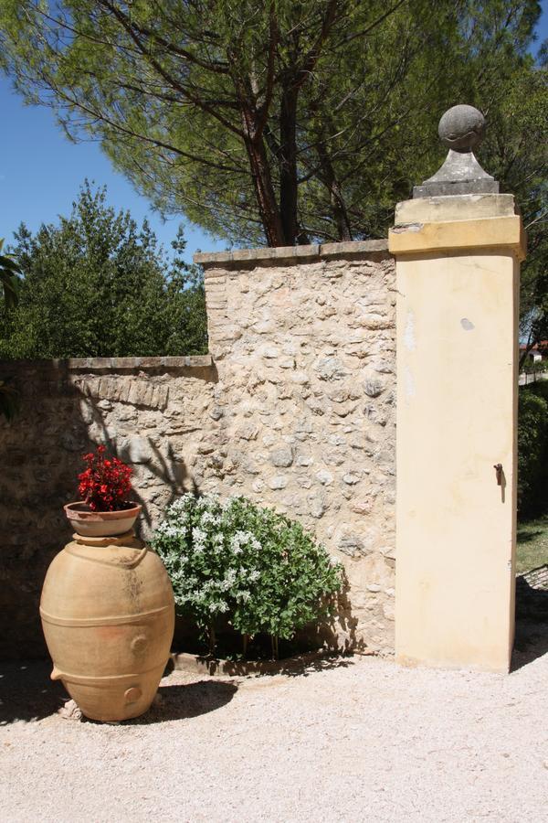 Villa Del Cardinale Сполето Екстериор снимка